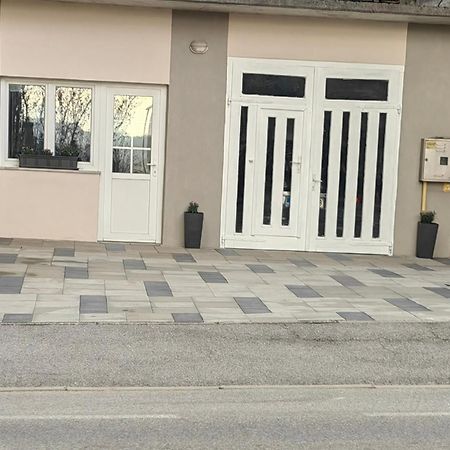 Apartmán Sana Postojna Exteriér fotografie
